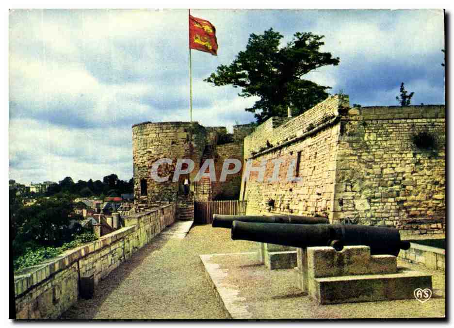 CPM Caen Interieur du Chateau Les Ramports