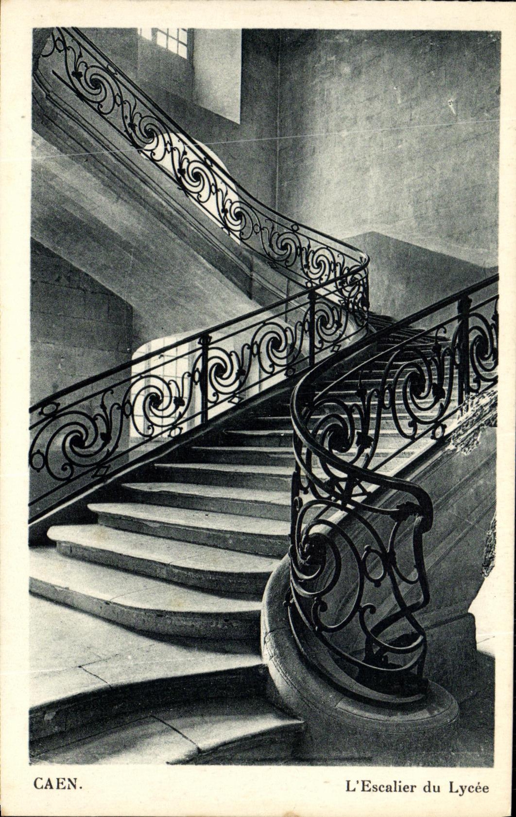 Caen — L'Escalier du Lycée — Éditeur non identifié