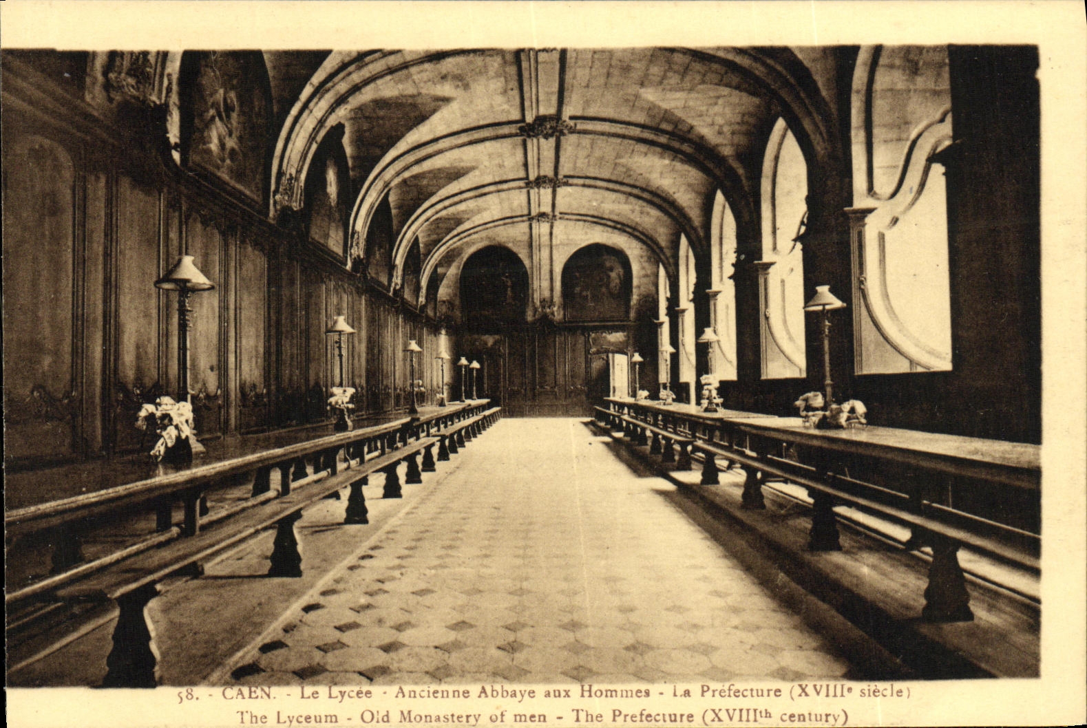 Caen - Le Lycée - Ancienne Abbaye aux Hommes - La Préfecture (XVIIIe siècle)