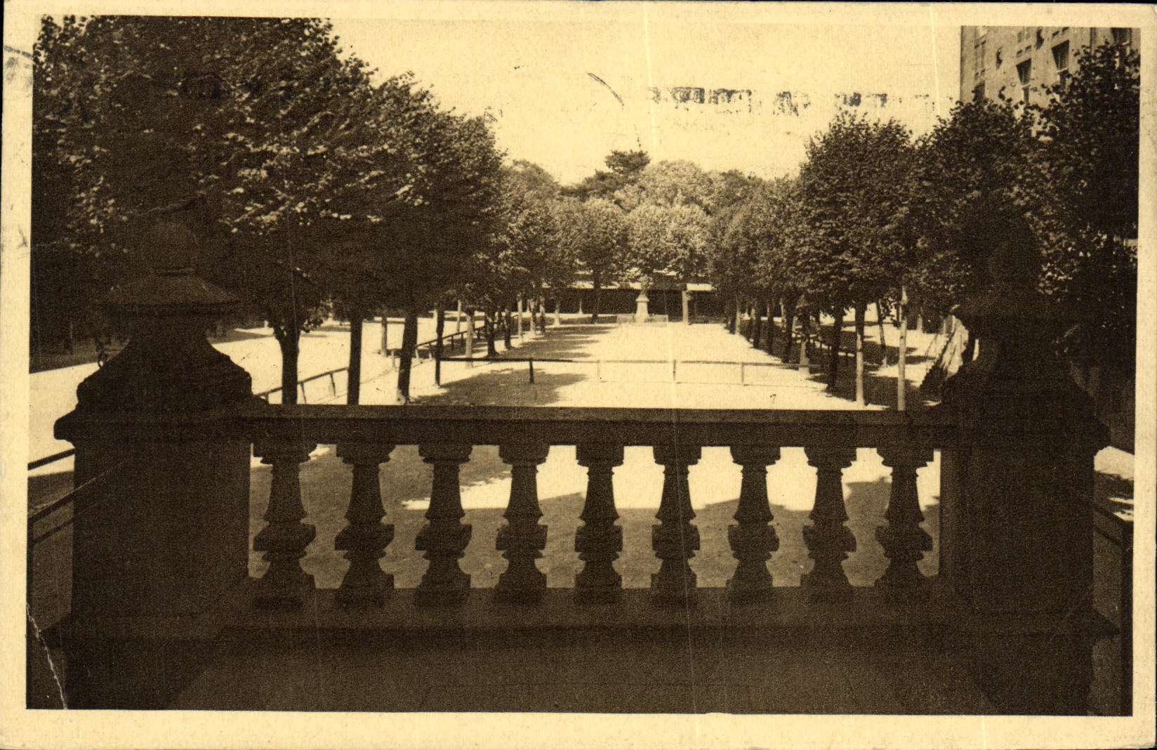 Jardin du parc de la Défense — Caen — Carte postale