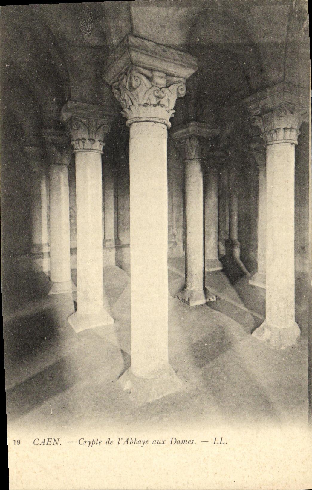 CPA Caen Crypte de l Abbaye aux Dames 