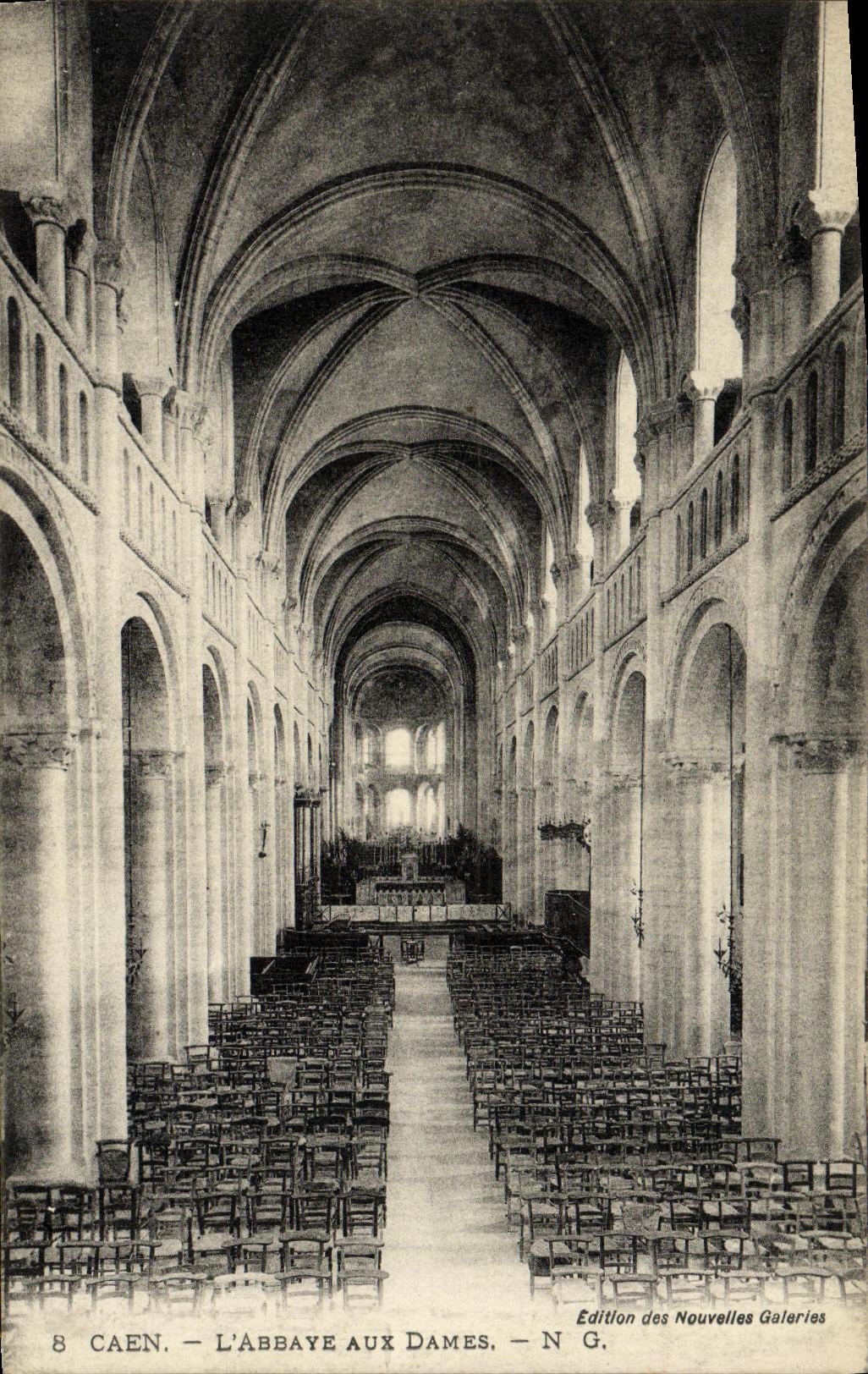 CPA Caen L Abbaye aux Dames