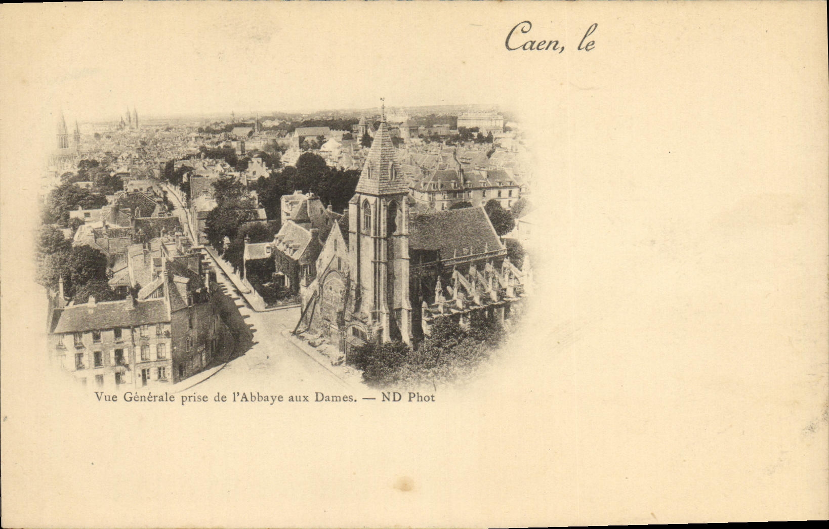 CPA Caen Vue Generale prise de l Abbaye aux Dames