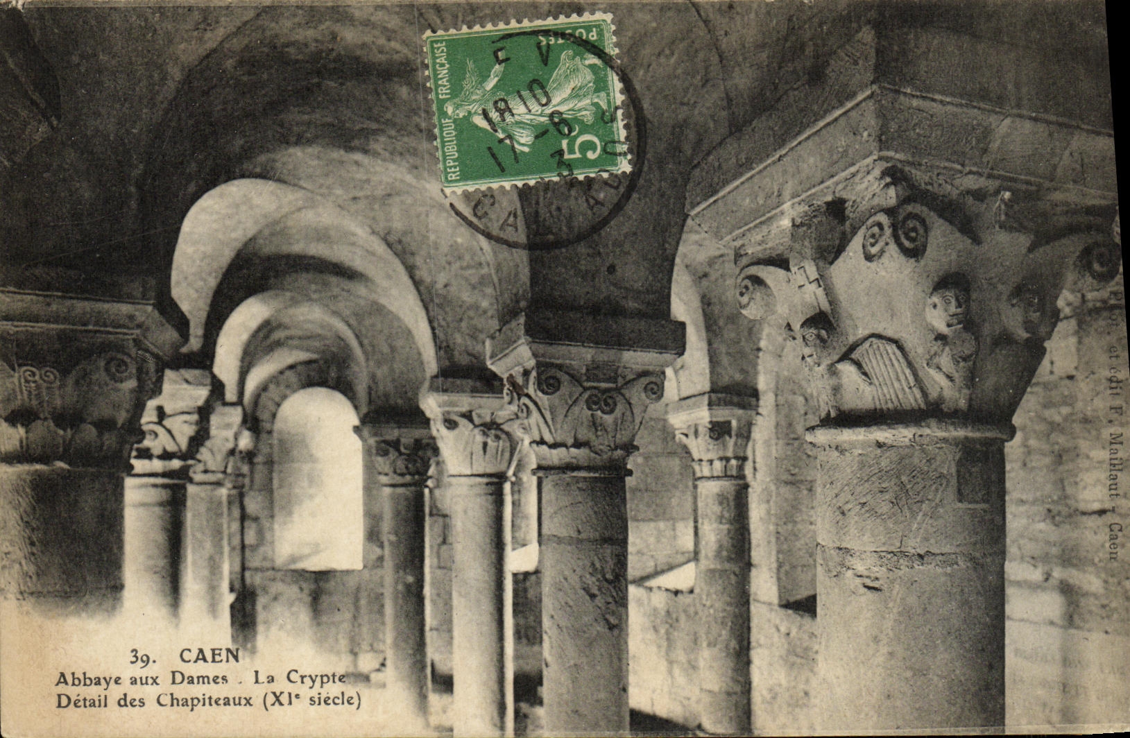 CPA Caen Abbaye aux Dames La Crypte Detail de Chapiteaux