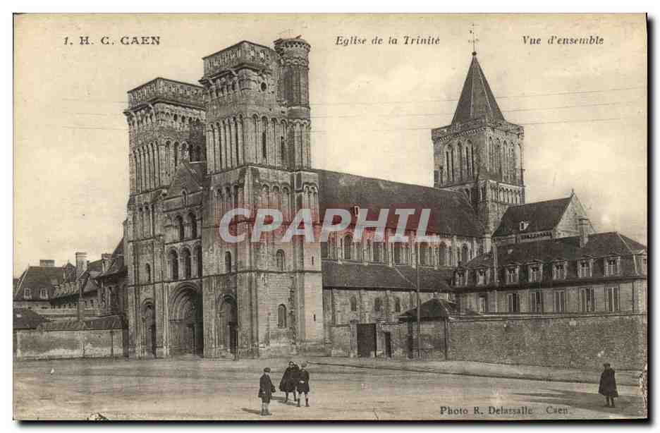CPA Caen Eglise de la Trinite Vue d ensemble