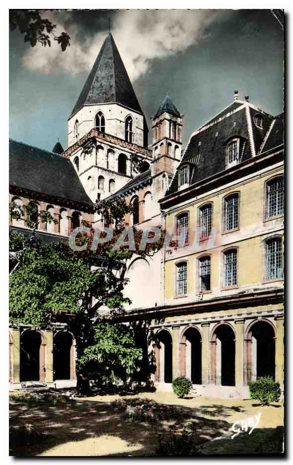 CPM Caen Eglise Abbatiale Saint Etienne