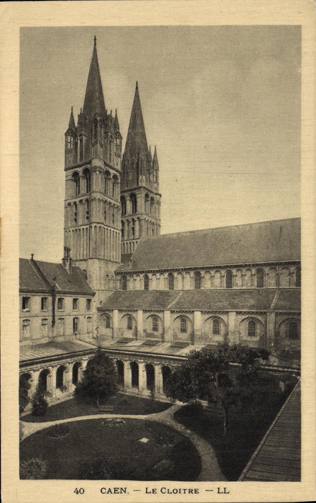 Caen — Le Cloître — LL