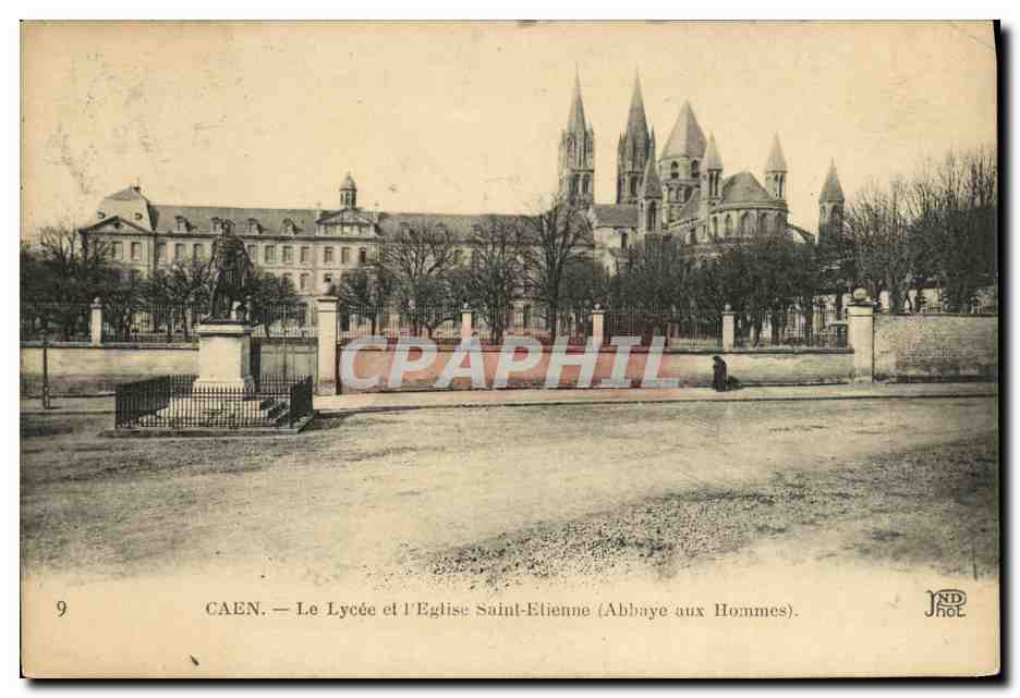 Caen — Le Lycée et l'Église Saint-Étienne (Abbaye aux Hommes)