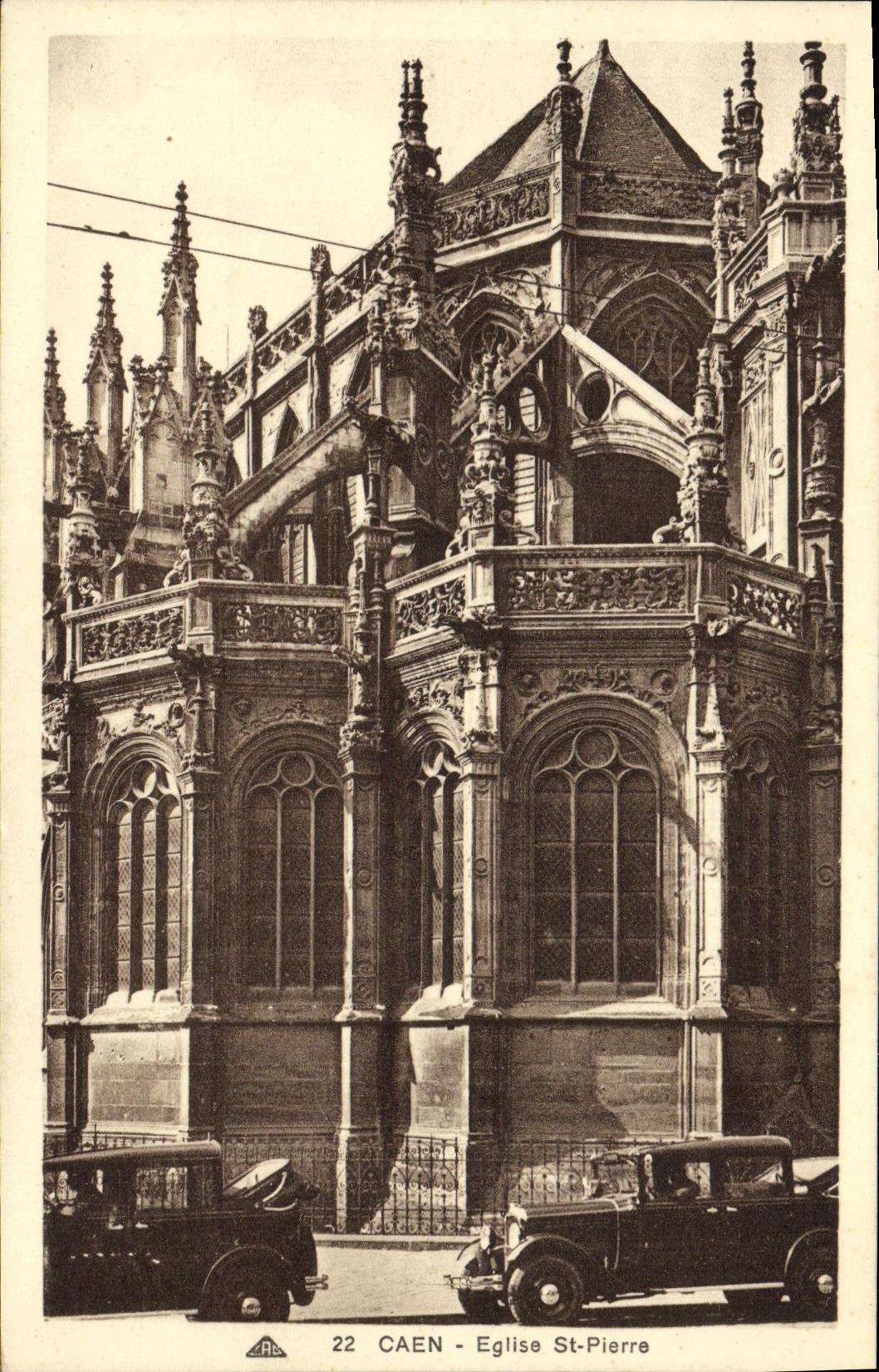 Caen - Église Saint-Pierre — vue de la façade gothique — éditeur CPAHIL, n° 22