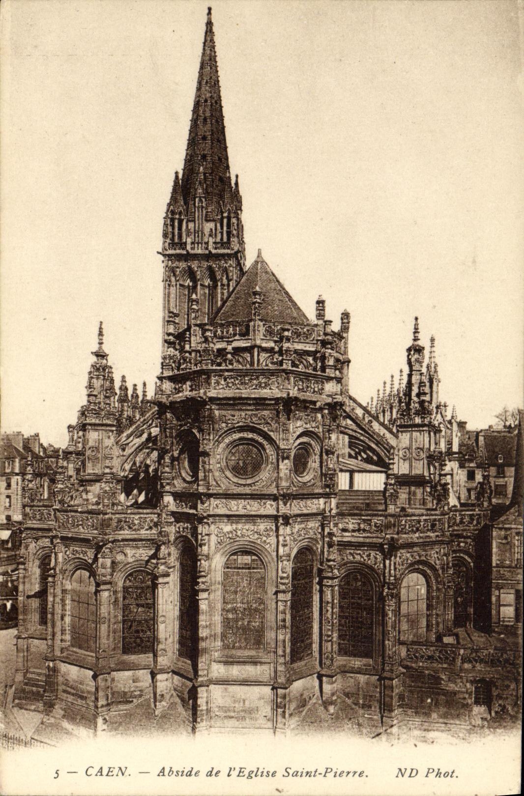 CPA Caen Abside de l Eglise Saint Pierre 