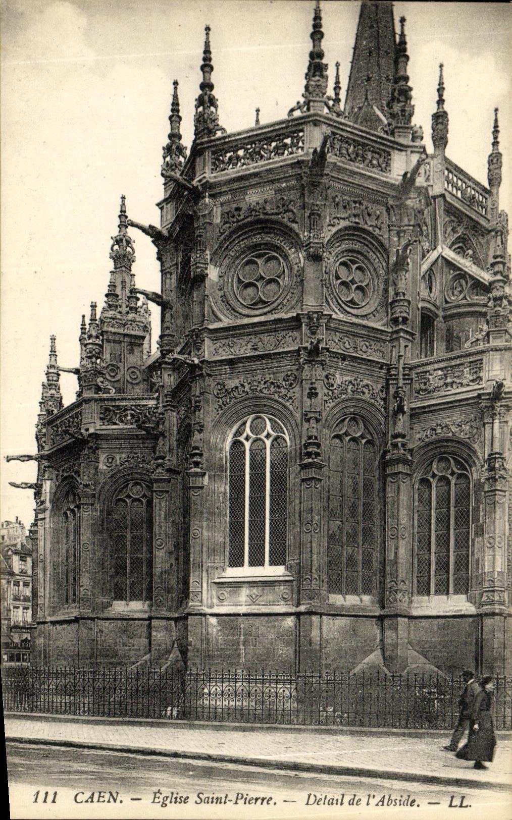 CPA Caen Eglise Saint Pierre Detail de L Abside