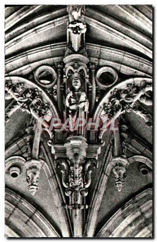CPA Caen L Eglise Saint Pierre Clef de voute principale situee au dessus du maitre autel