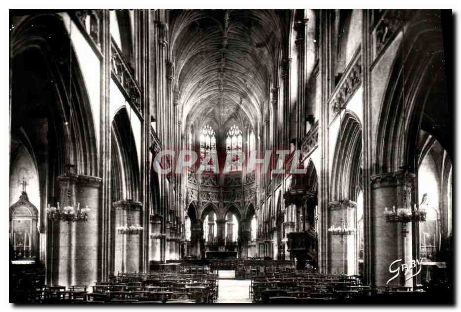 CPM Caen Interieur de l Eglise Saint Pierre Interieur de