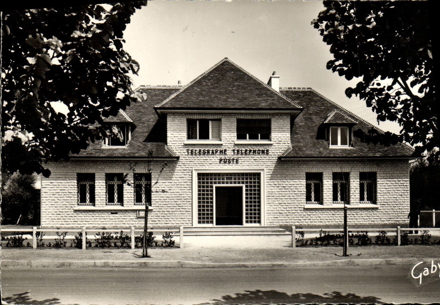 Franceville-Plage — Post Office, Telegraph and Telephone — Éditions Gaby