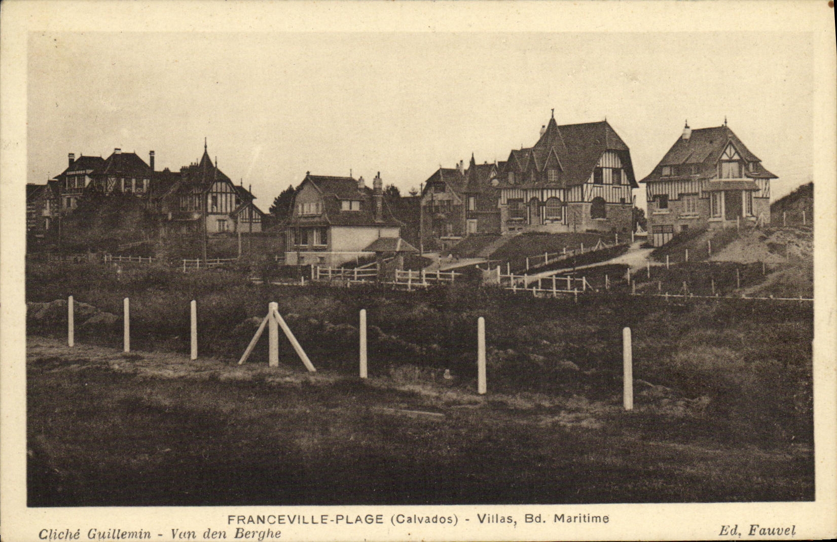 CPA Franceville Plage Villas Bd maritime