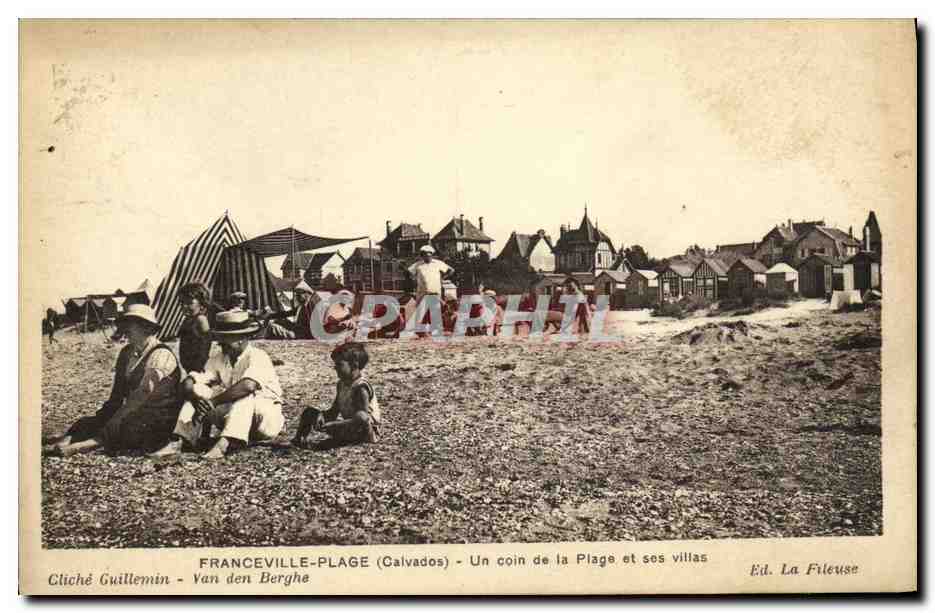 Franceville-Plage (Calvados) — Un coin de la Plage et ses villas — Ed. La Fileuse