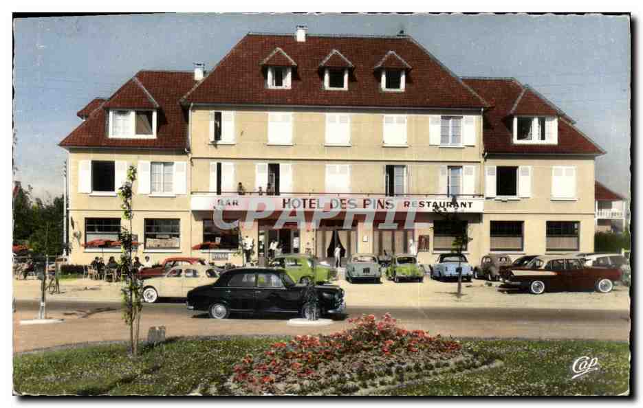 Hôtel-Restaurant des Pins — Franceville — C.A.P. Paris
