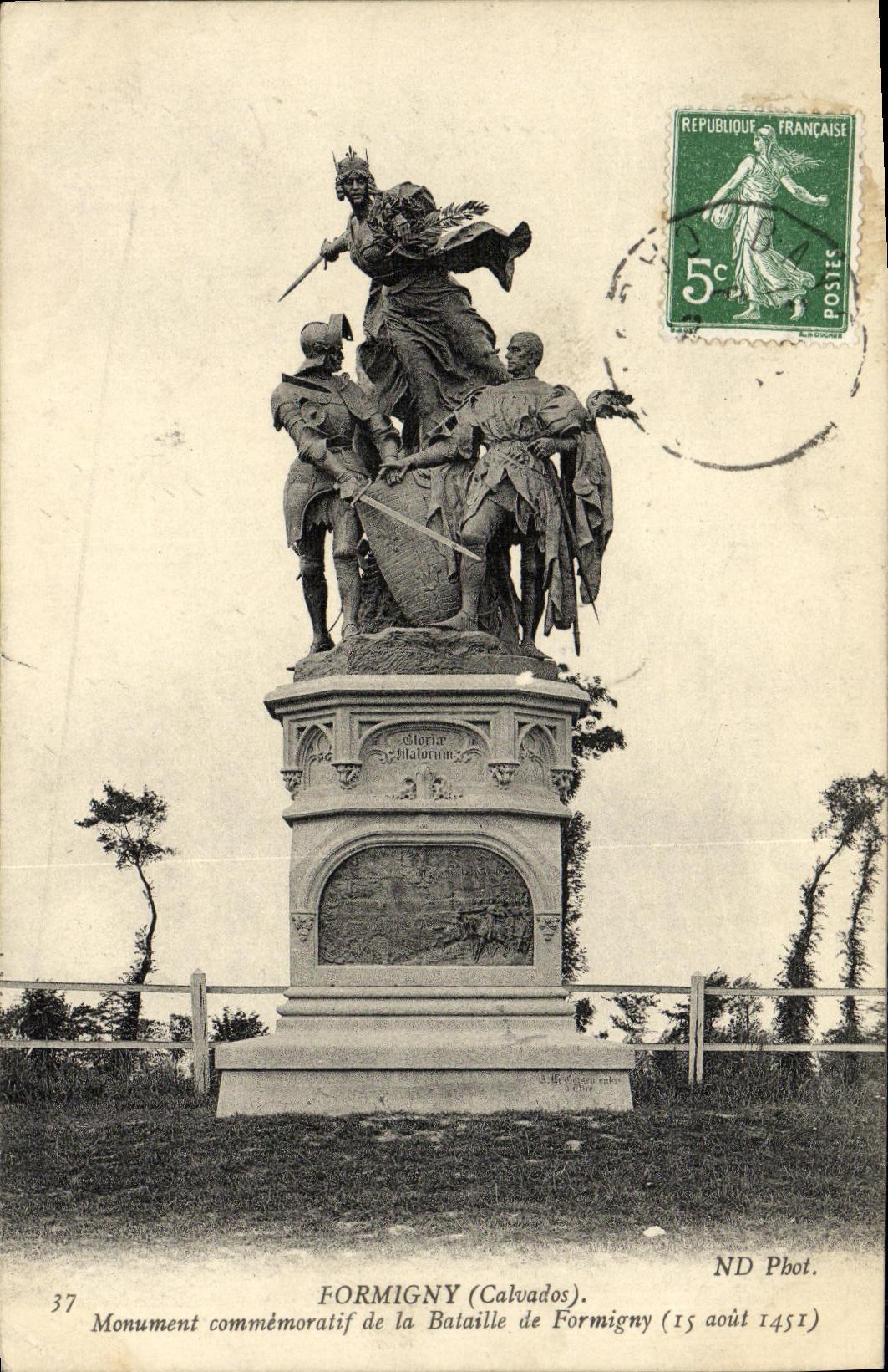 Formigny (Calvados) — Monument commémoratif de la Bataille de Formigny (15 août 1451) — ND Phot.