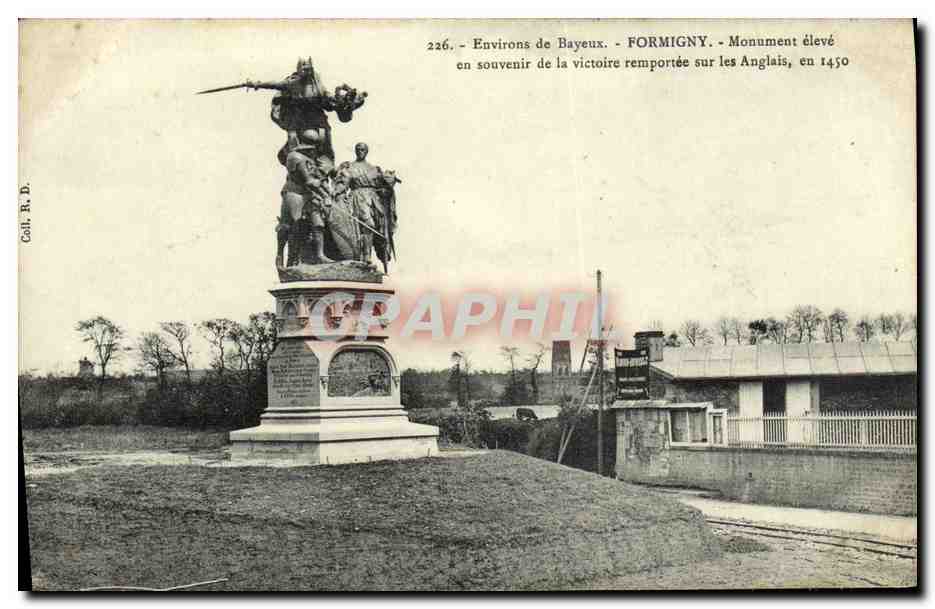 CPA Environs de Bayeux Formigny Monument eleve en souvenir de la victoire remportee sur les Anglais en