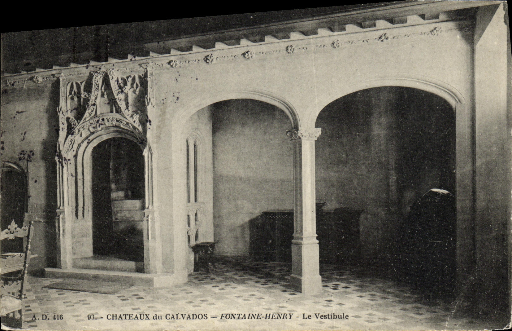 Châteaux du Calvados — Fontaine-Henry — Le Vestibule