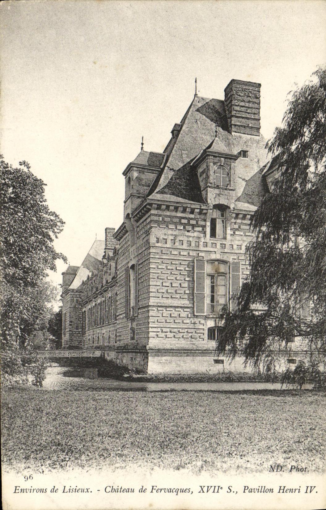CPA Environs de Lisieux Chateau de Fervaques XVll e S Pavillon Henri lV
