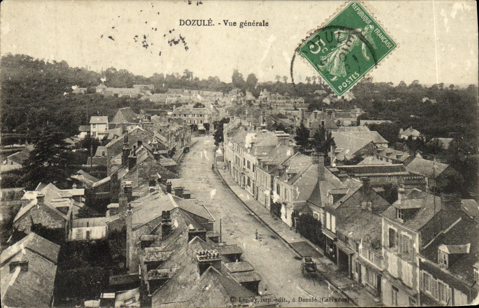 CPA Dozule Vue generale