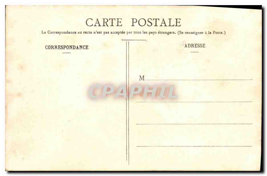 CPA Dozule L Entree du Bourg — Verso