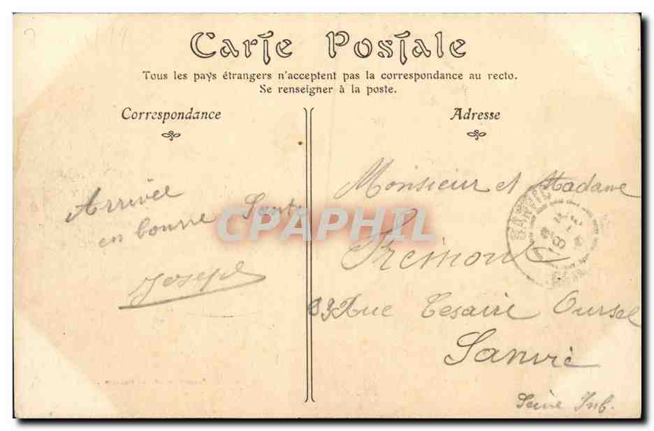 Estrées-la-Campagne — La Place — Bacon, édit. — G. Jeanne, phot. — Falaise — Reverso