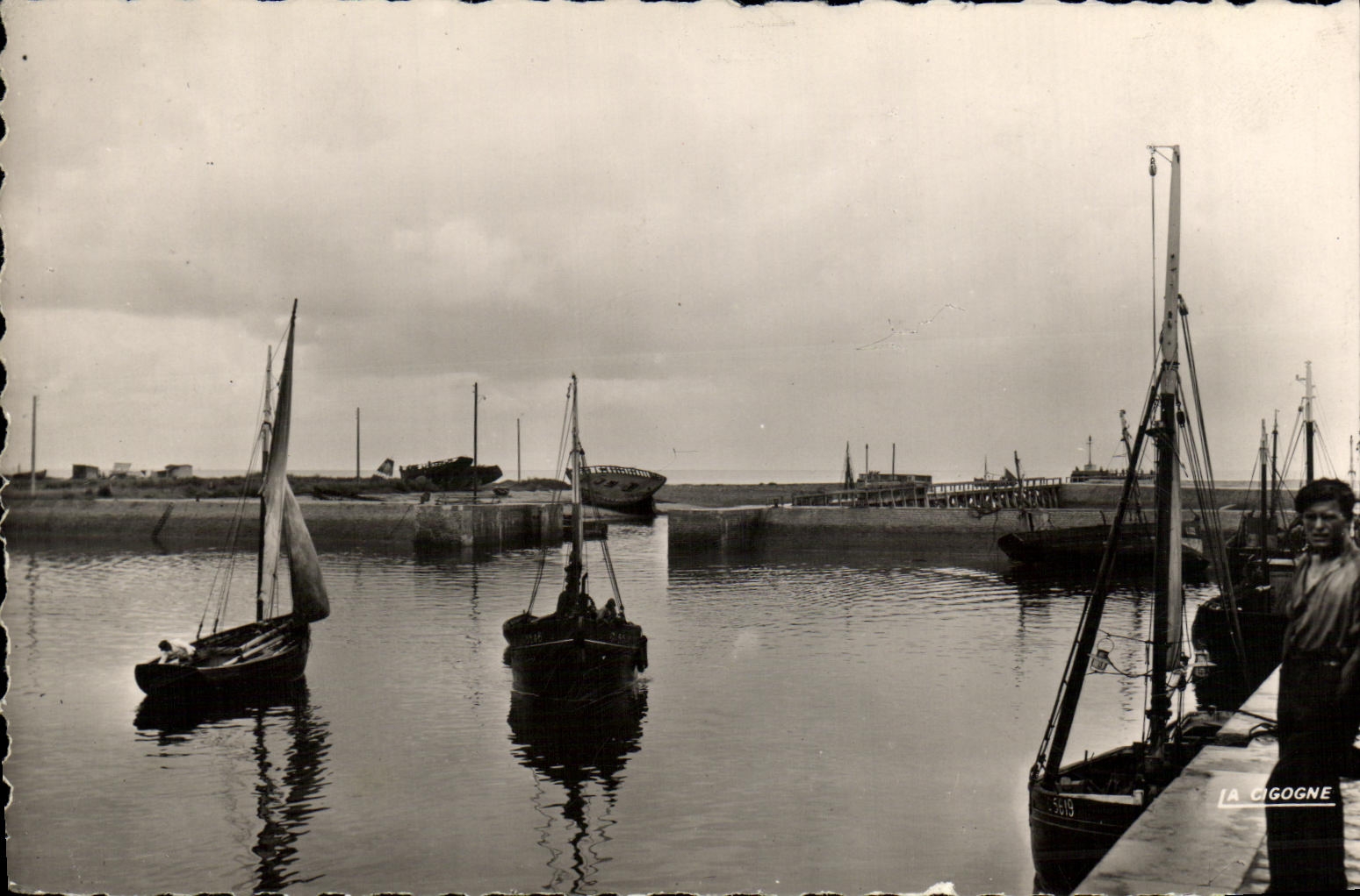 Grandcamp-les-Bains — Le port — La Cigogne