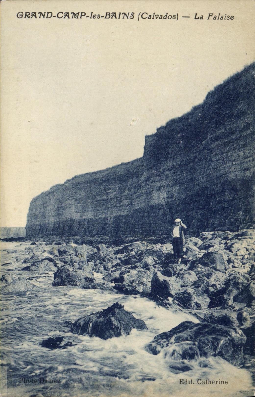 Grand-Camp-les-Bains (Calvados) — La Falaise — Photo Damez, Edit. Catherine