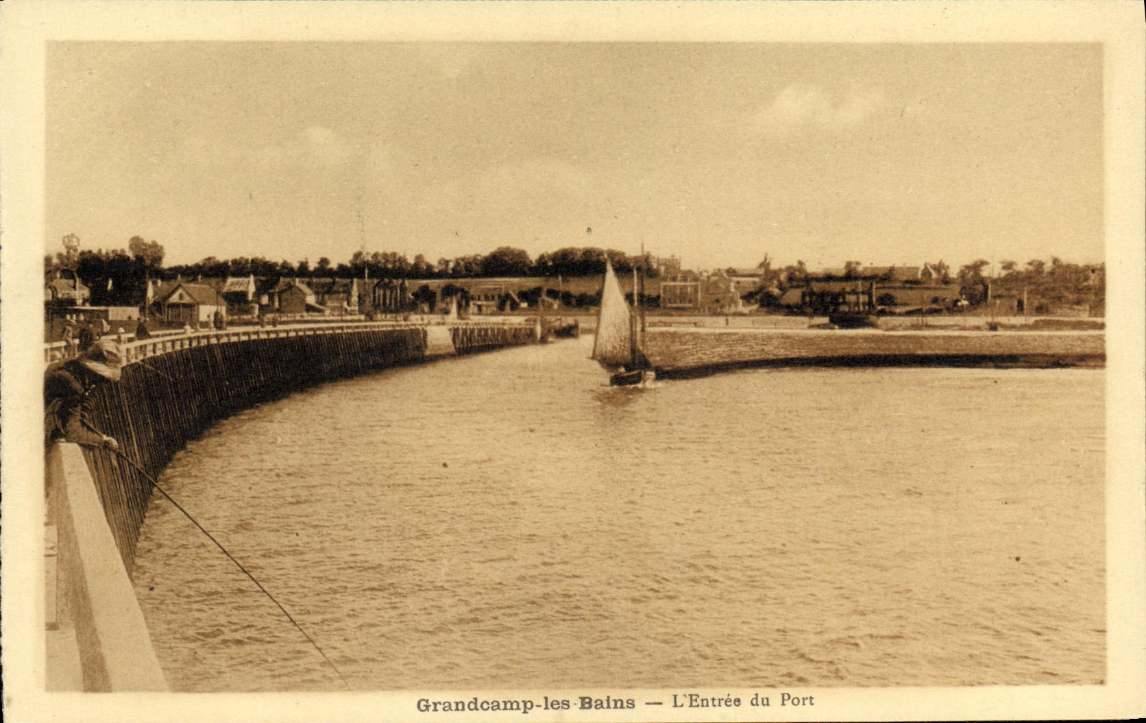 Grandcamp-les-Bains — L'Entrée du Port — Éditeur non identifié