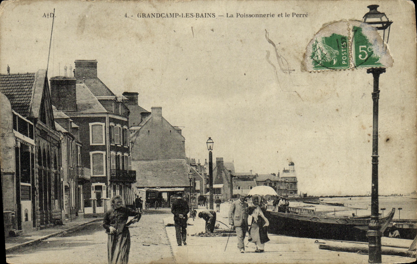 CPA Grandcamp les Bains La Poissonnerie et le Perre