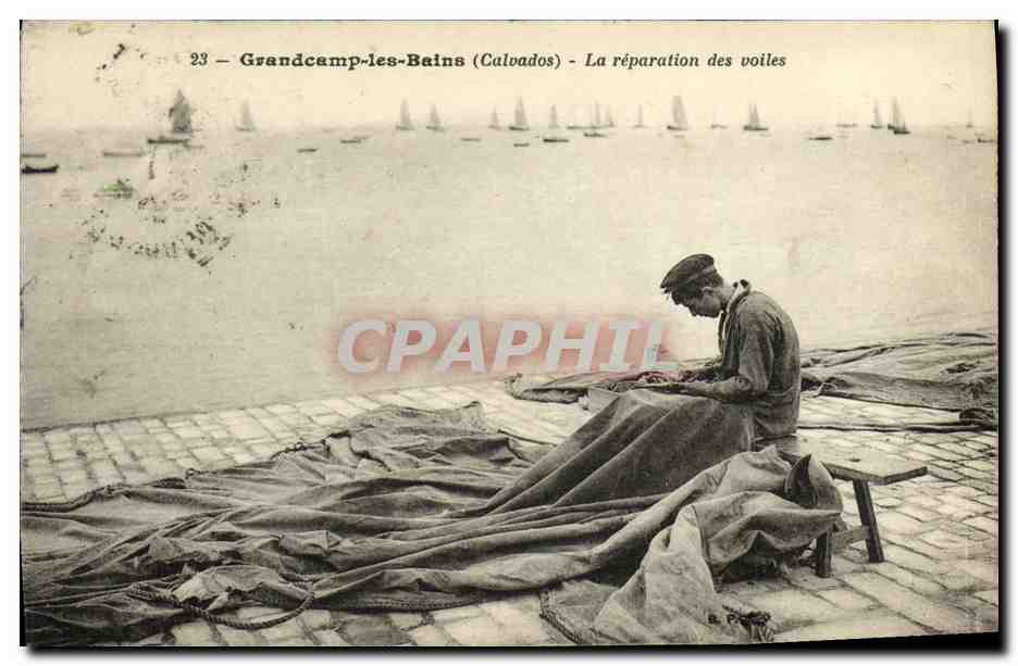 Grandcamp-les-Bains (Calvados) — La réparation des voiles — CPAPHIL n°23