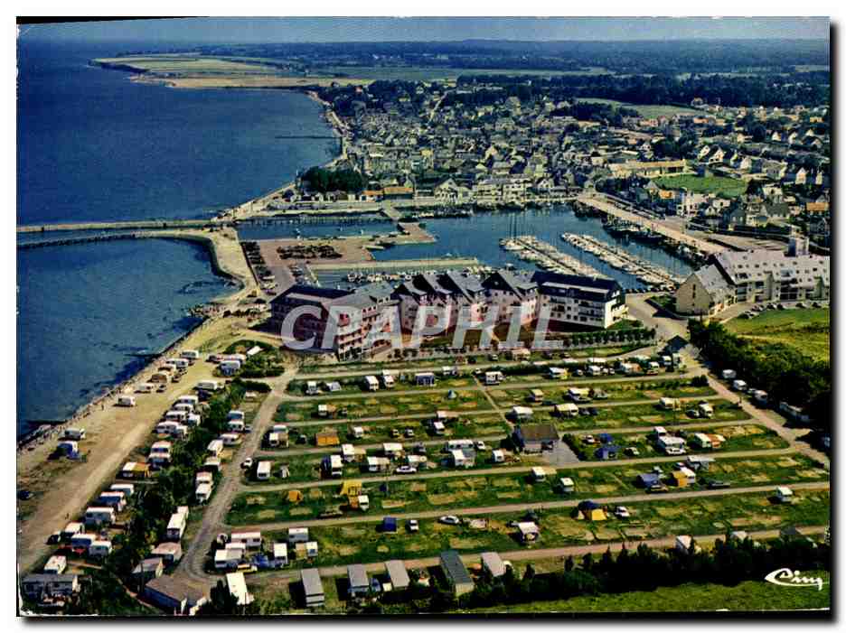 Vue aérienne de Grandcamp-Maisy — Stade national de la Jolie — éditeur Compter Imprimeur