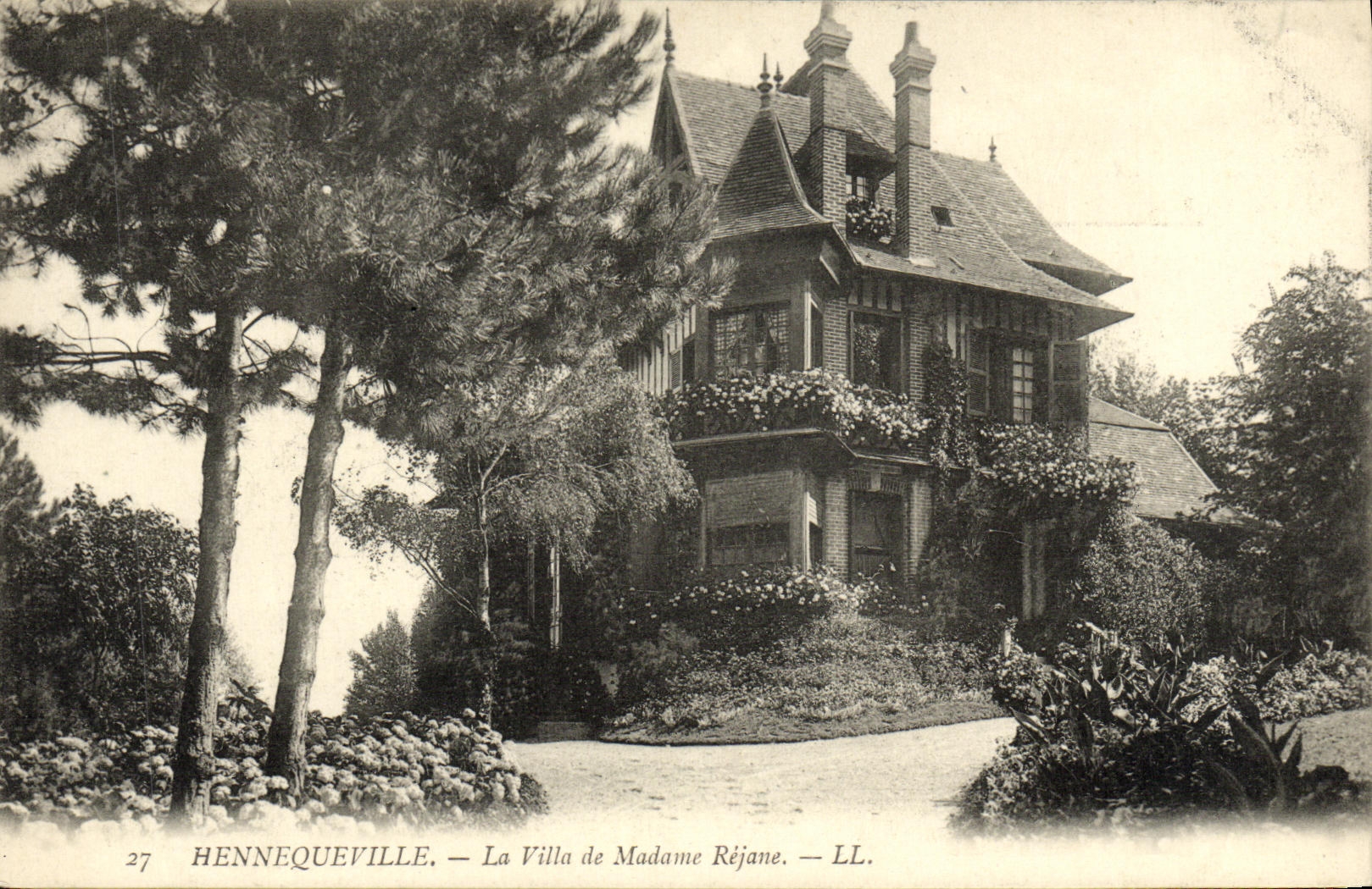 Hennequeville — La Villa de Madame Réjane — LL.