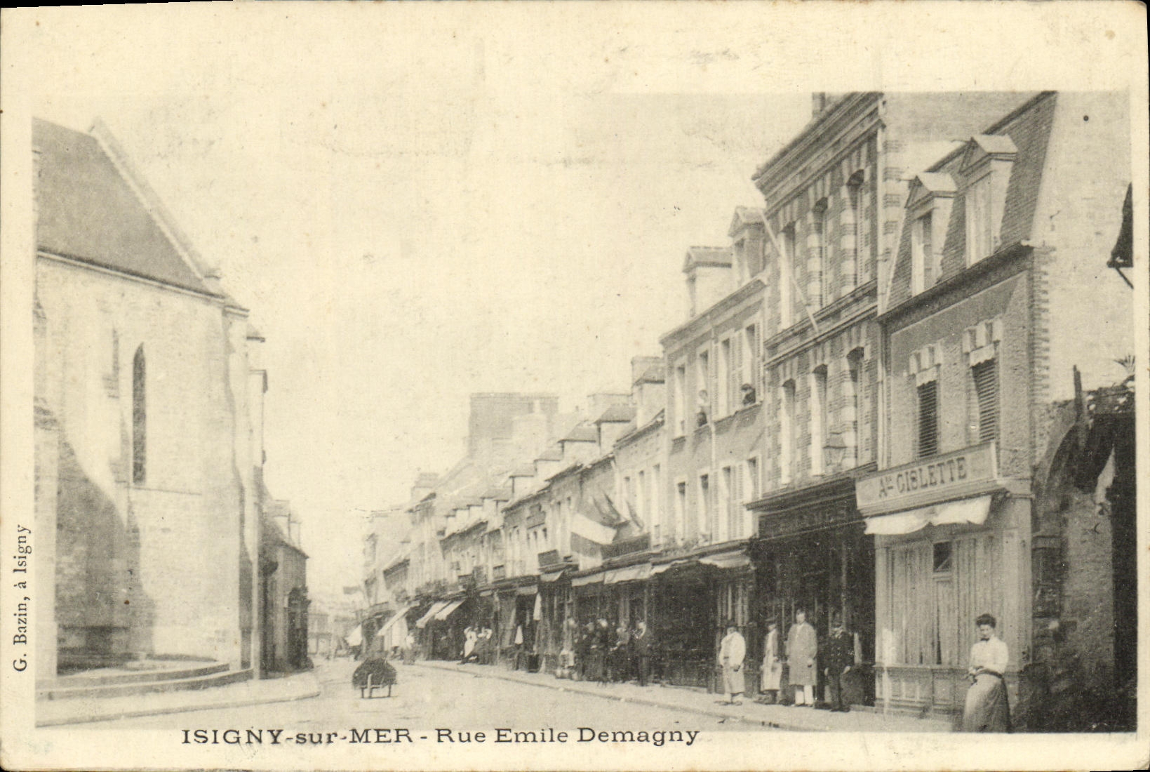 CPA Isigny Sur Mer Rue Emile Demagny
