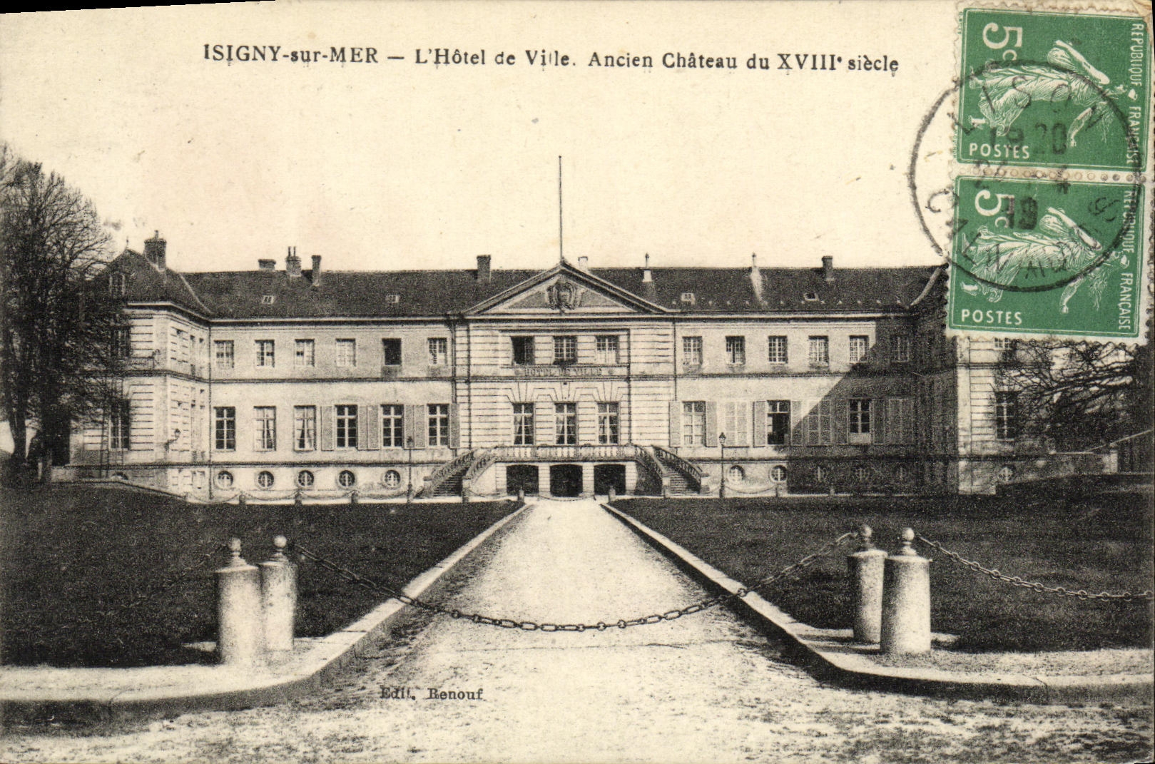 CPA Isigny Sur Mer L Hotel de Ville Ancien Chateau du 18eme