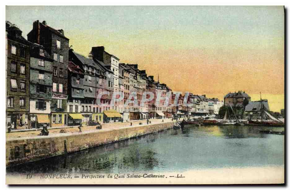 CPA Honfleur Perspective du Quai Saint Catherine