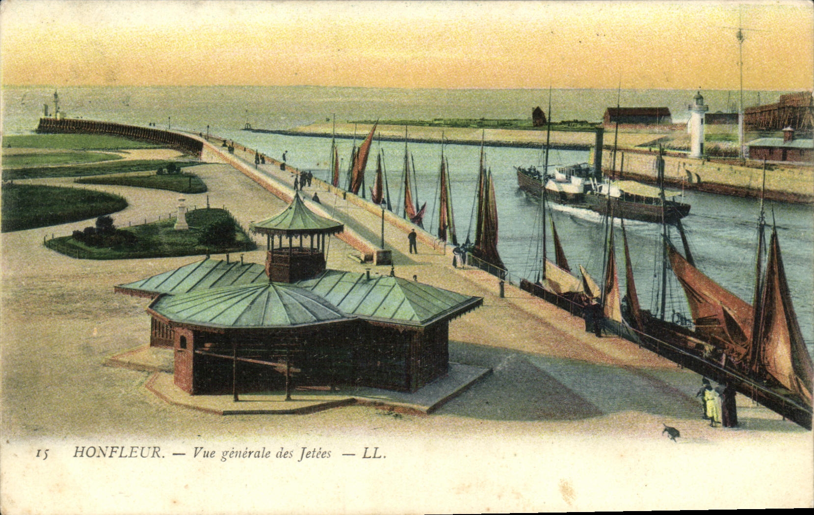Honfleur — Vue générale des Jetées — LL.