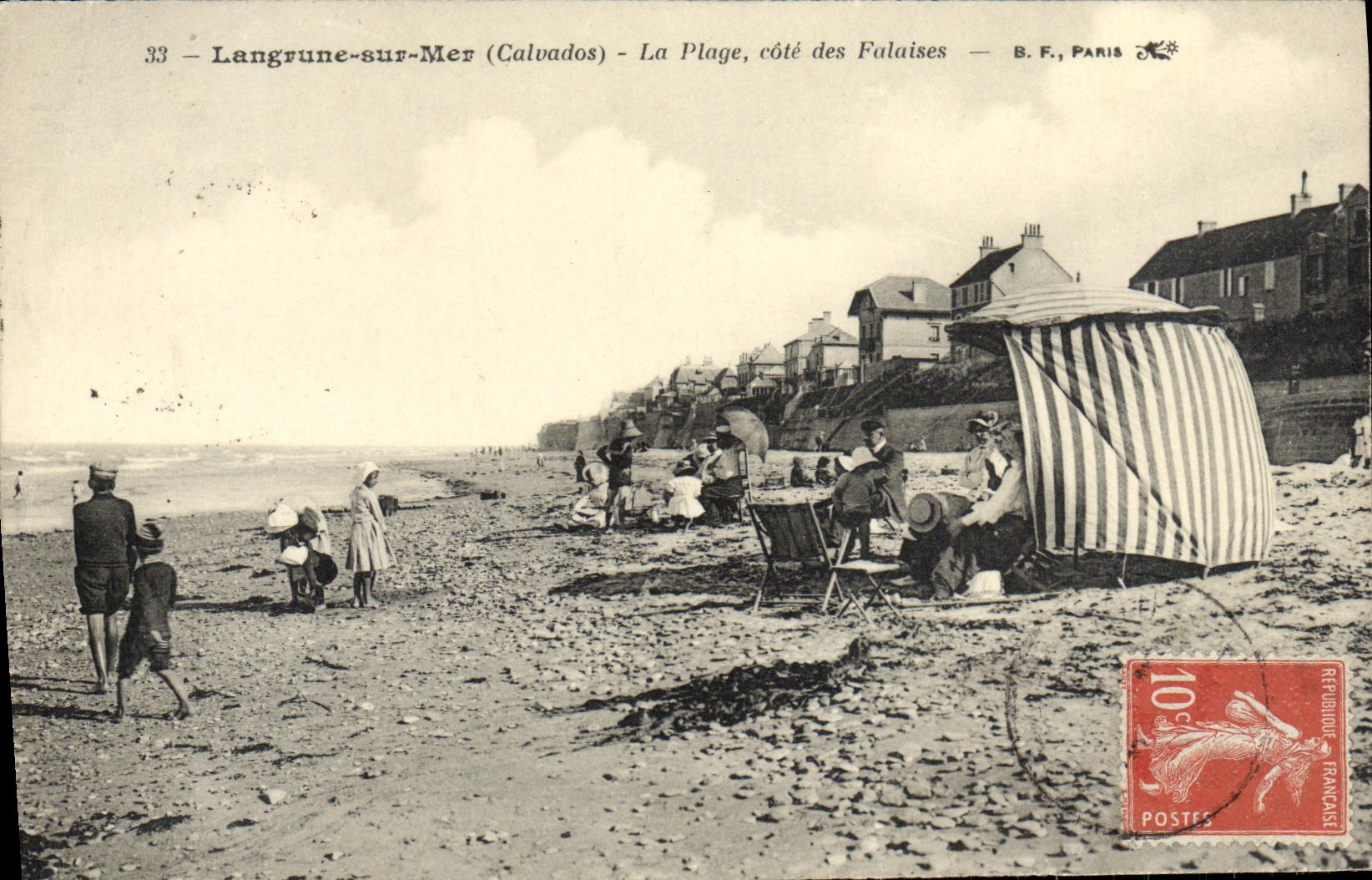 CPA Langrune Sur Mer La Plage Cote des Falaises