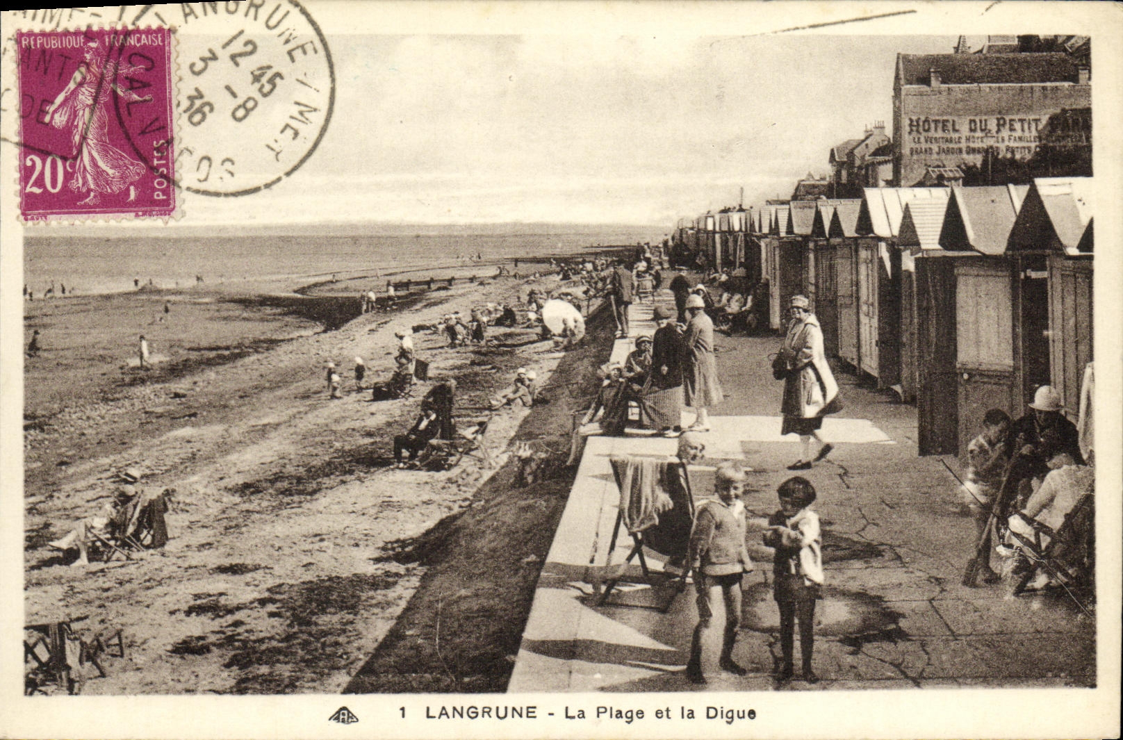CPA Langrune La Plage et la Digue