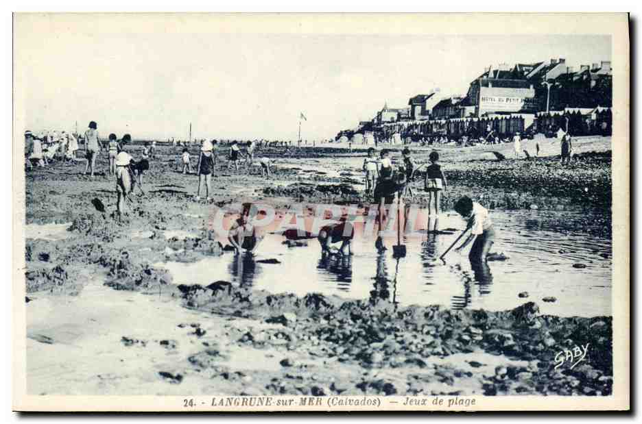 Langrune-sur-Mer (Calvados) — Jeux de plage — G. Gaby