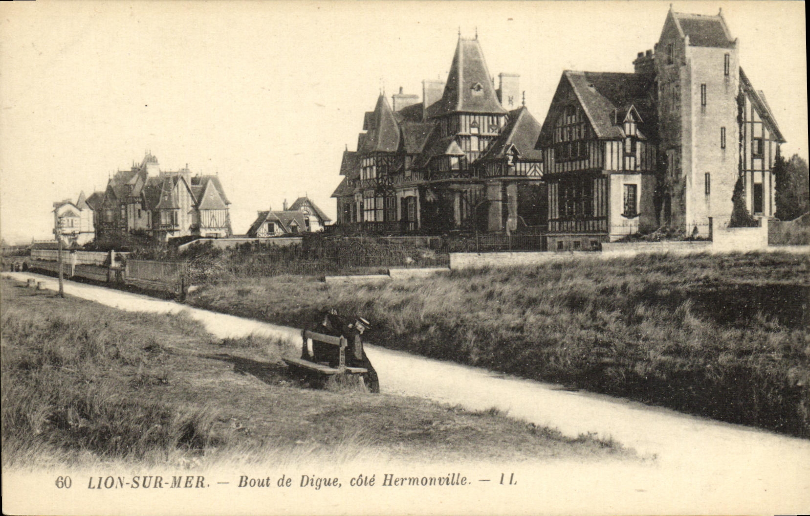 Lion-sur-Mer — Bout de Digue, côté Hermonville — Lavy Fils et Cie, Paris-Venelles
