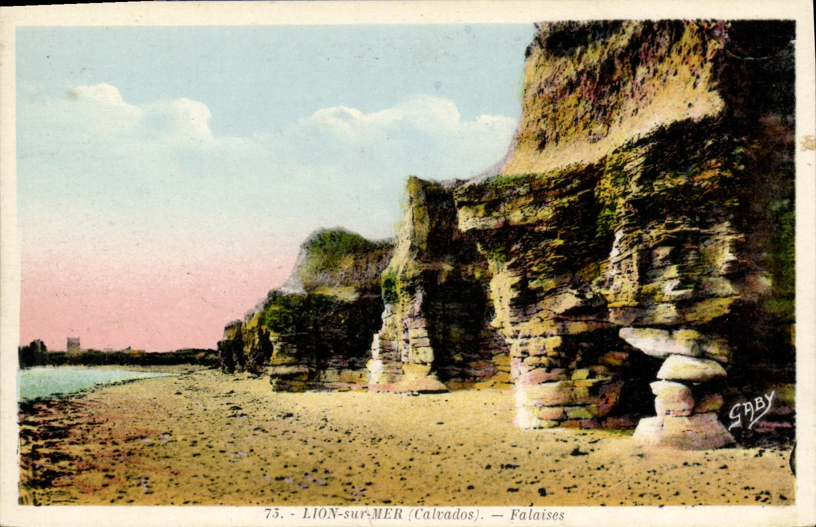 Lion-sur-Mer (Calvados) — Falaises — Gaby