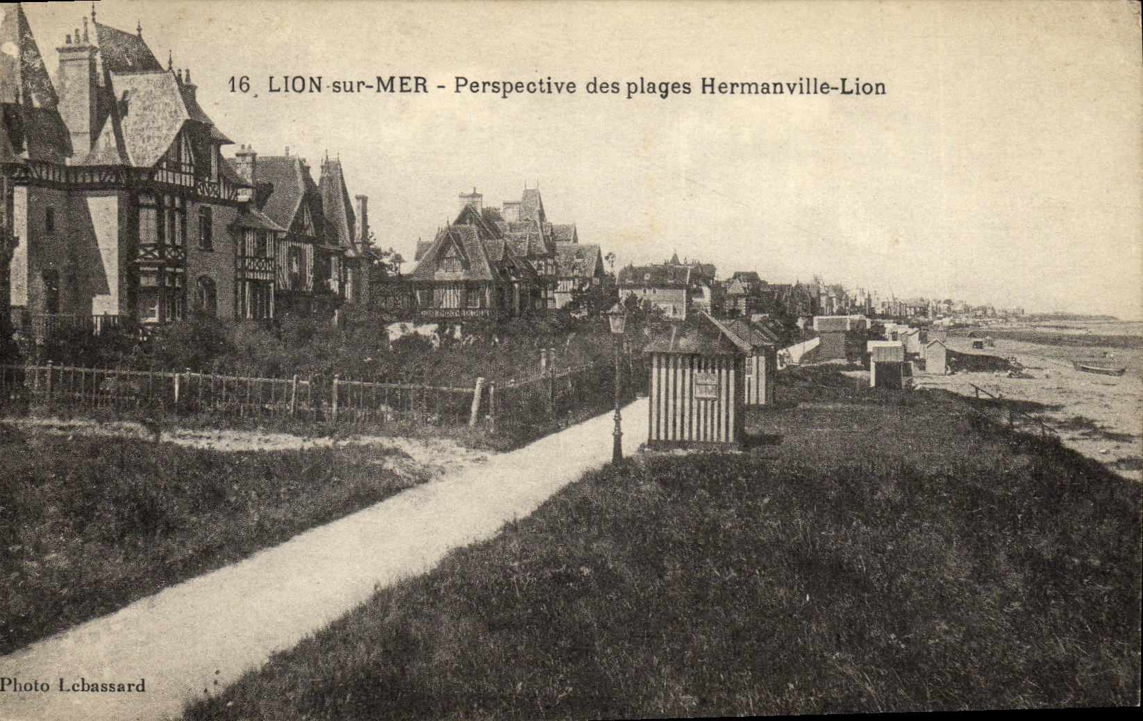LION-sur-MER — Perspective des plages Hermanville-Lion — Photo Lebassard