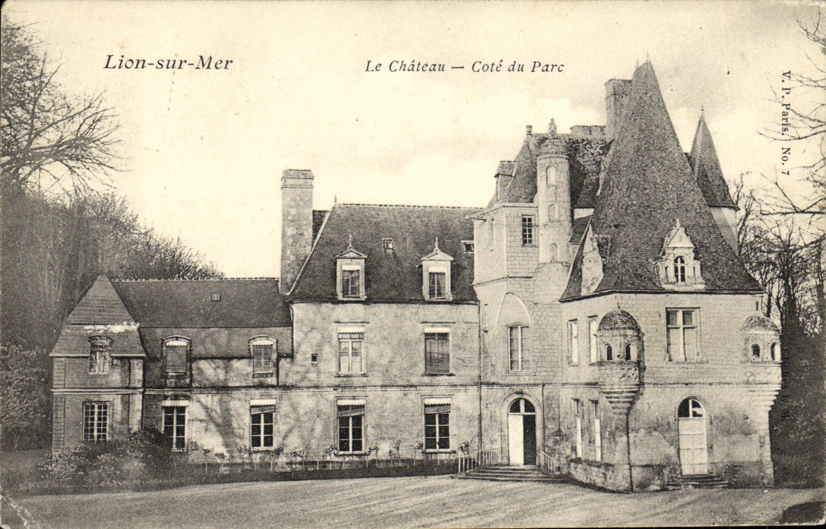 CPA Lion Sur Mer Le Chateau Cote du Parc