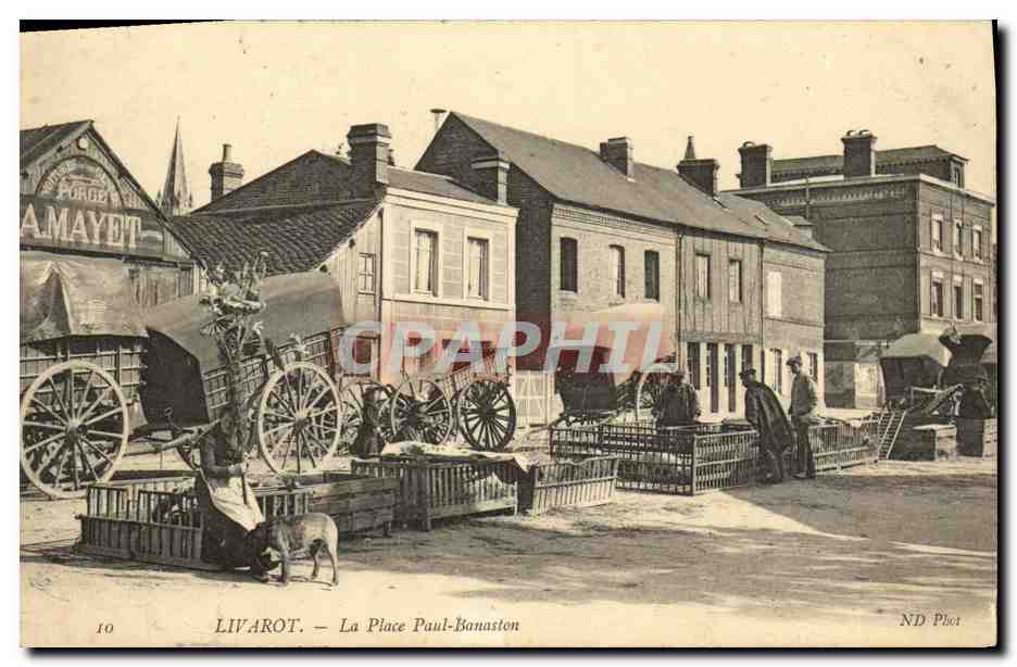 CPA Livarot La Place Paul Banaston TOP