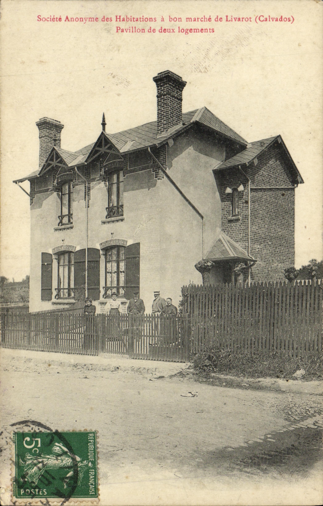 CPA Societe Anonyme des Habitations a bon marche de Livarot Pavillon de deux logements HLM