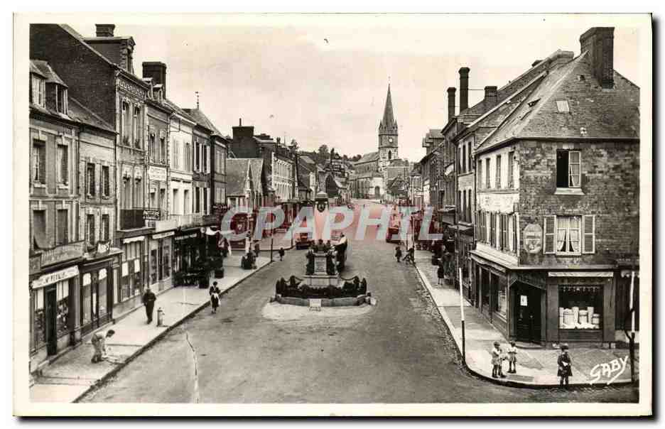 CPA Livarot Rue du Marechal Foch