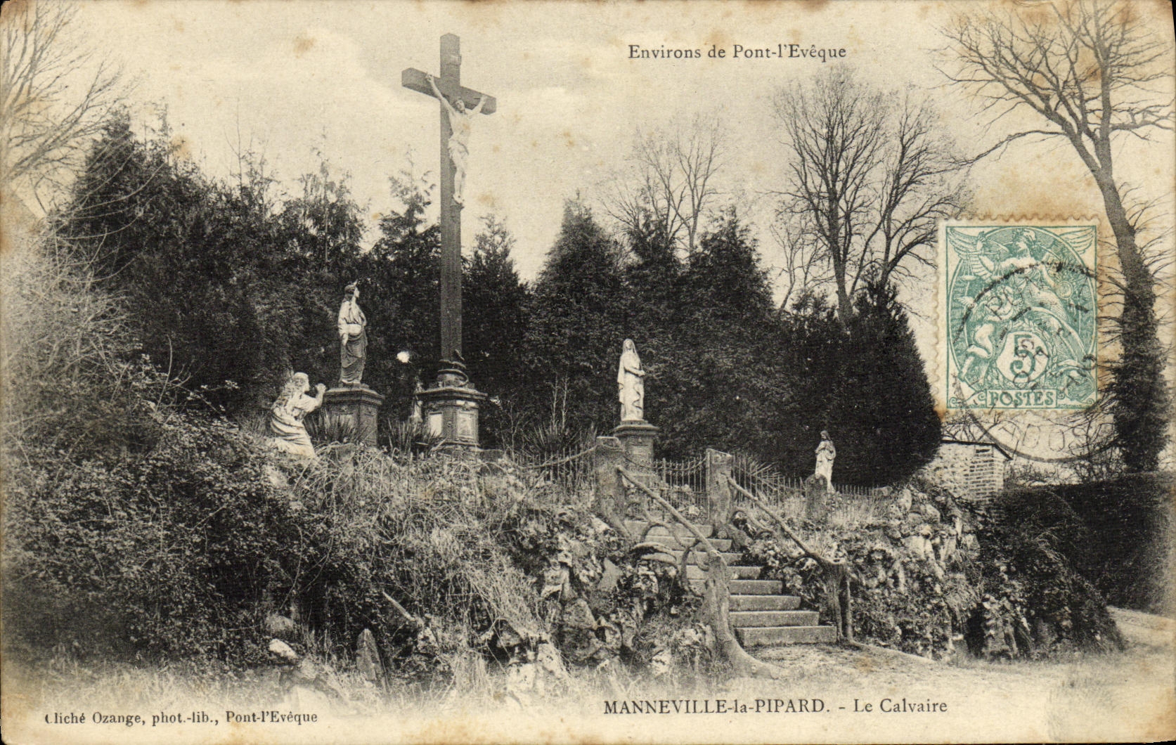 CPA Manneville la Pipard Le Calvaire Environs de Pont l Eveque